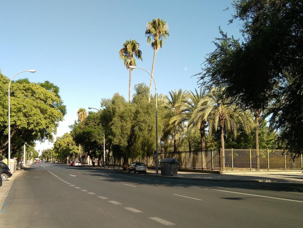 Apartamento Buhaira Sevilla Bagian luar foto