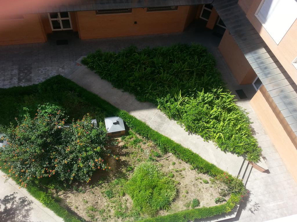 Apartamento Buhaira Sevilla Bagian luar foto
