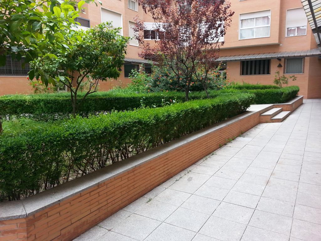Apartamento Buhaira Sevilla Bagian luar foto