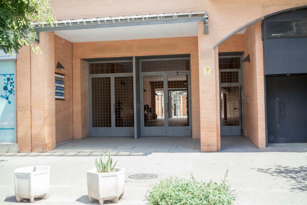 Apartamento Buhaira Sevilla Bagian luar foto