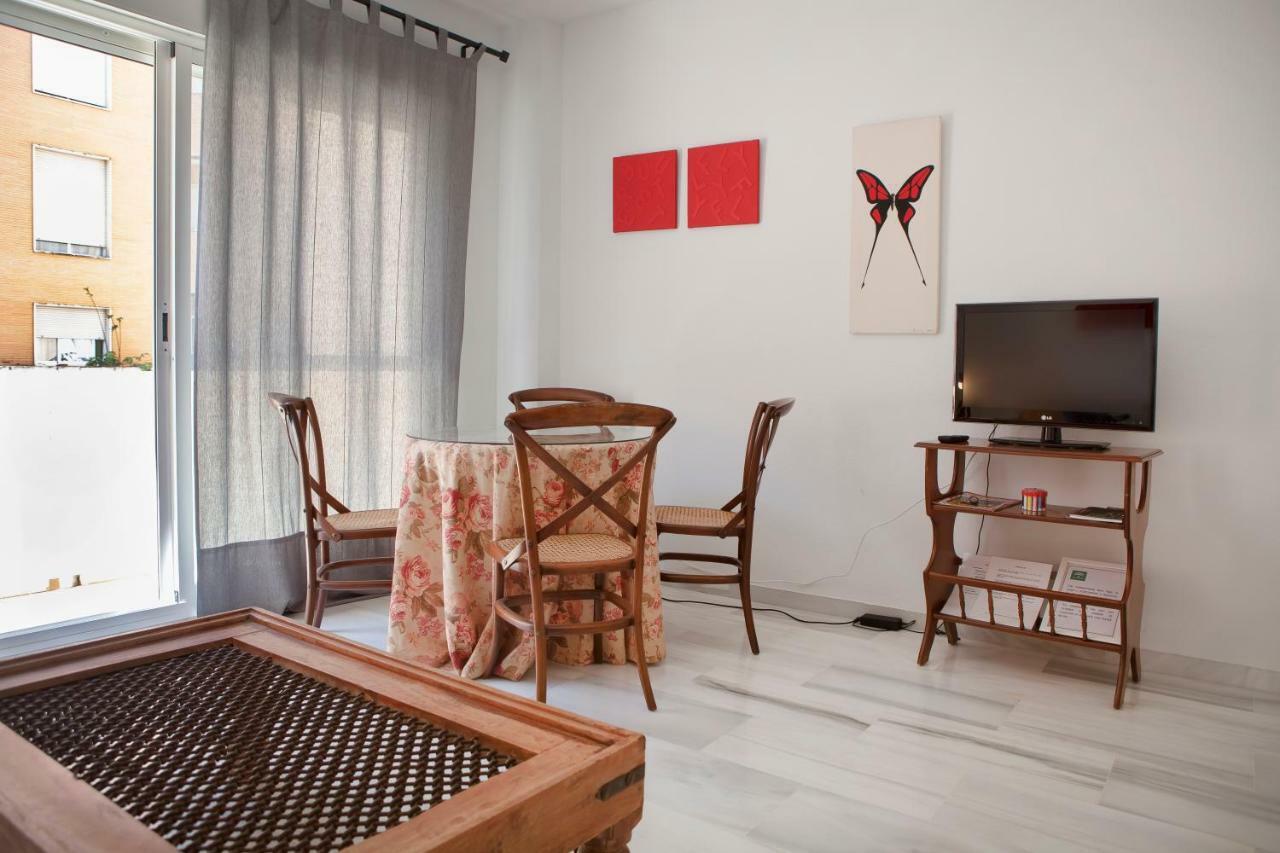 Apartamento Buhaira Sevilla Bagian luar foto