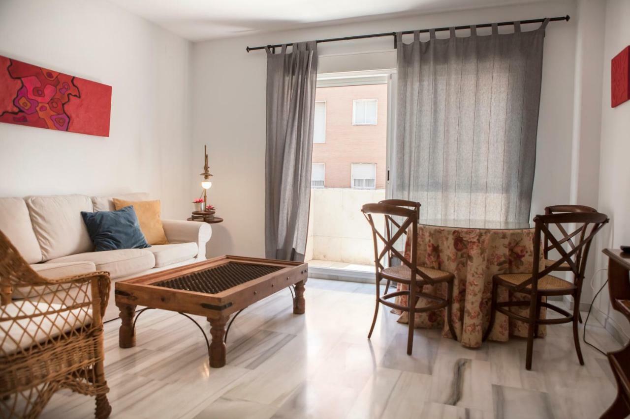 Apartamento Buhaira Sevilla Bagian luar foto
